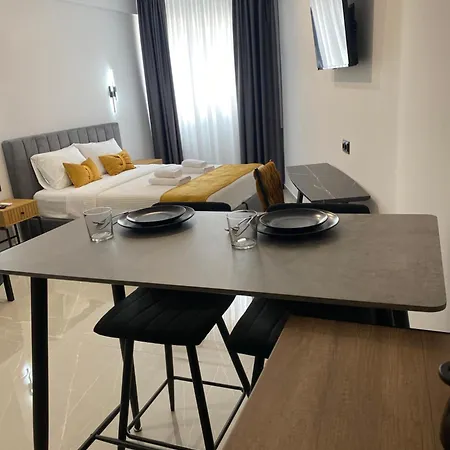 شقة فندقية Thess Living 4*